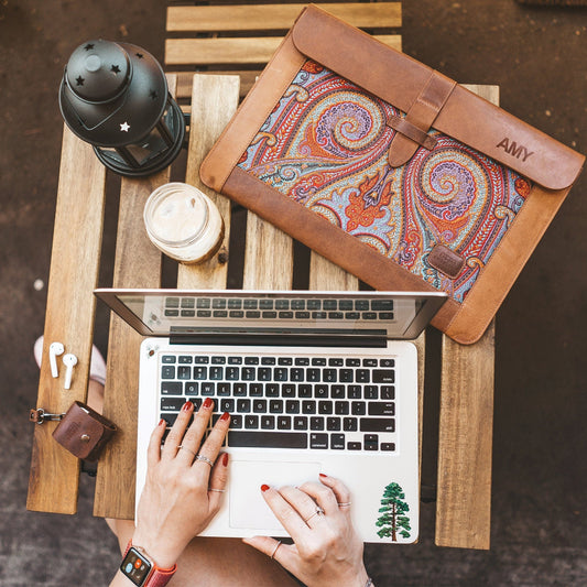 Personalized Leather Sleeve Bag for MacBook Pro and Air - 16'', 14'', 13'', 13.3'' & 15'' / Brown /