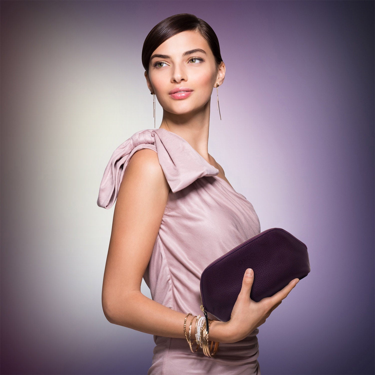 Personalized Hand Crafted Top Grain Leather Toiletry Bag, Cosmetic Bag, High-Quality Makeup Organizer, Durable Cosmetic Pouch with Pocket