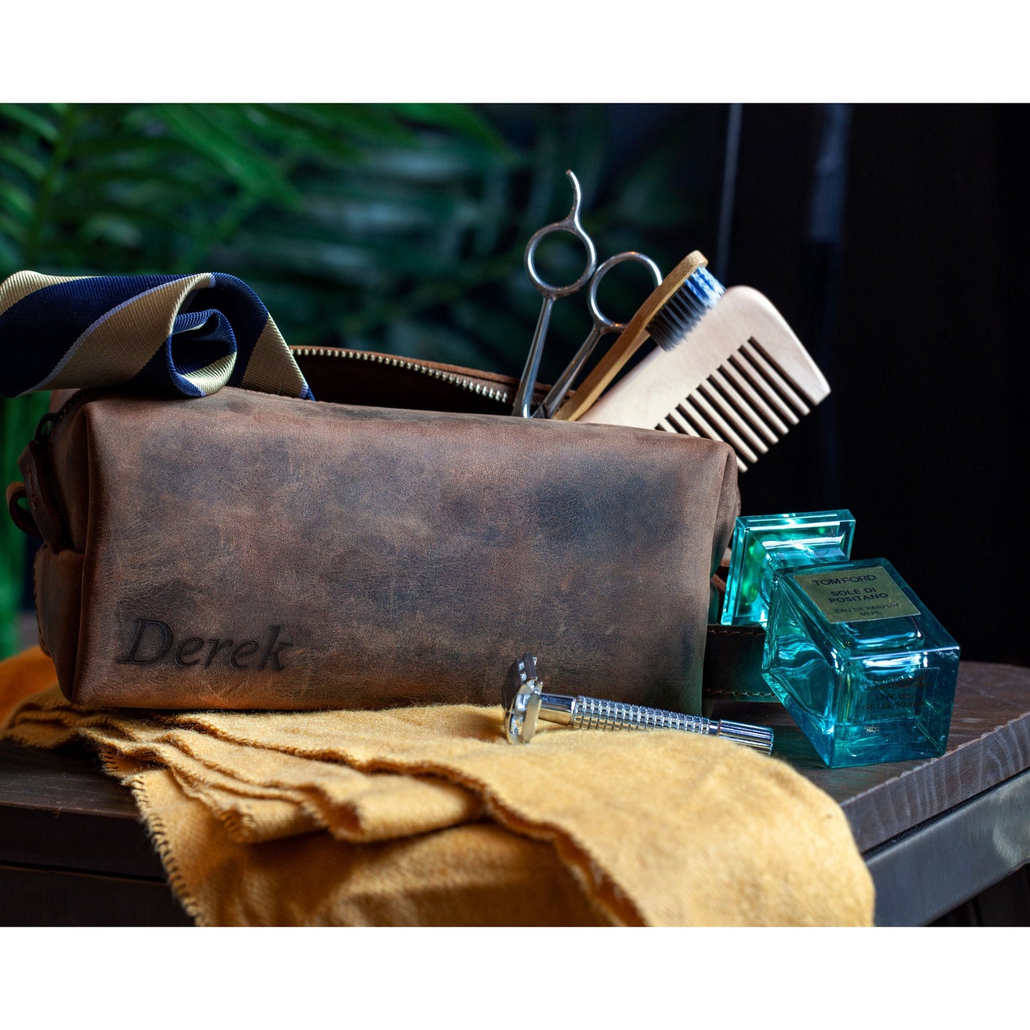 Personalized Top Grain Leather Dopp Kit for Men, Handcrafted Leather Travel Toiletry, Leather Shaving Organizer Bag, Unisex Travel Case