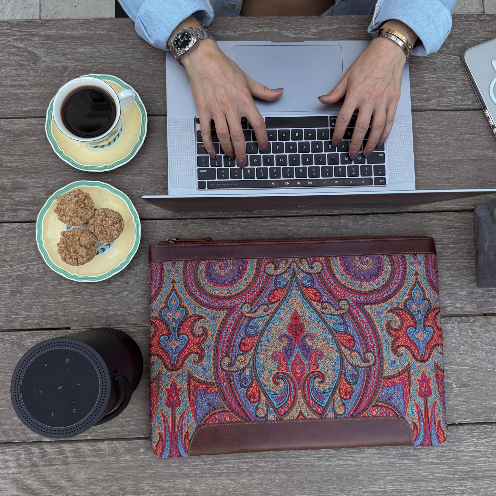 Personalized Top Grain Leather Laptop Sleeve for MacBook Pro & Air - 16'', 14'', 13.3'', M1 Pro Max, M2, M3, M4 - Designer