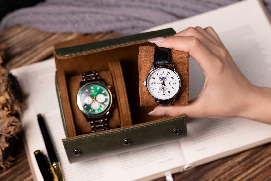 Personalized Leather Watch Box, Vegan Leather Watch Case, Watch Roll for 3 Watches, Wedding groomsmen gifts, Watch travel case, Thanksgiving